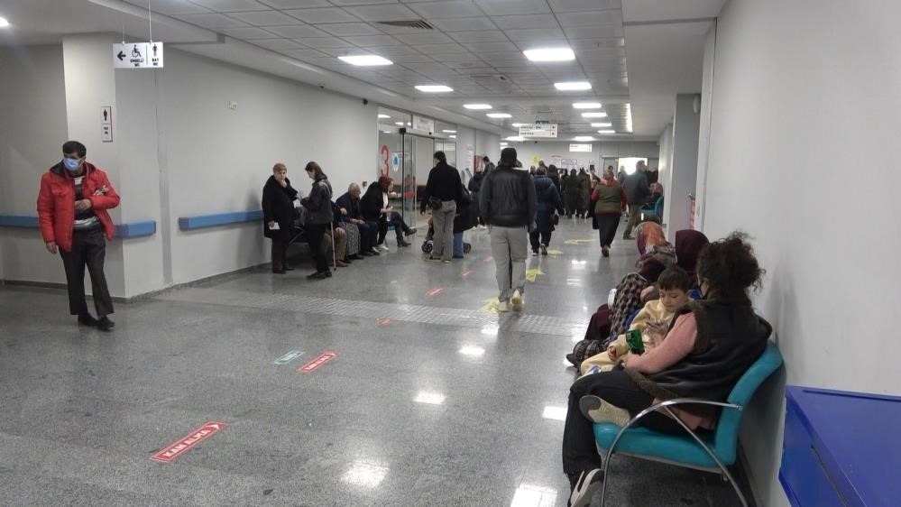 Samsun’da kamu hastanelerinde 2025’te 10,3 milyon muayene
Samsun’da kamu hastanelerinde 2025’te 10,3 milyon muayene