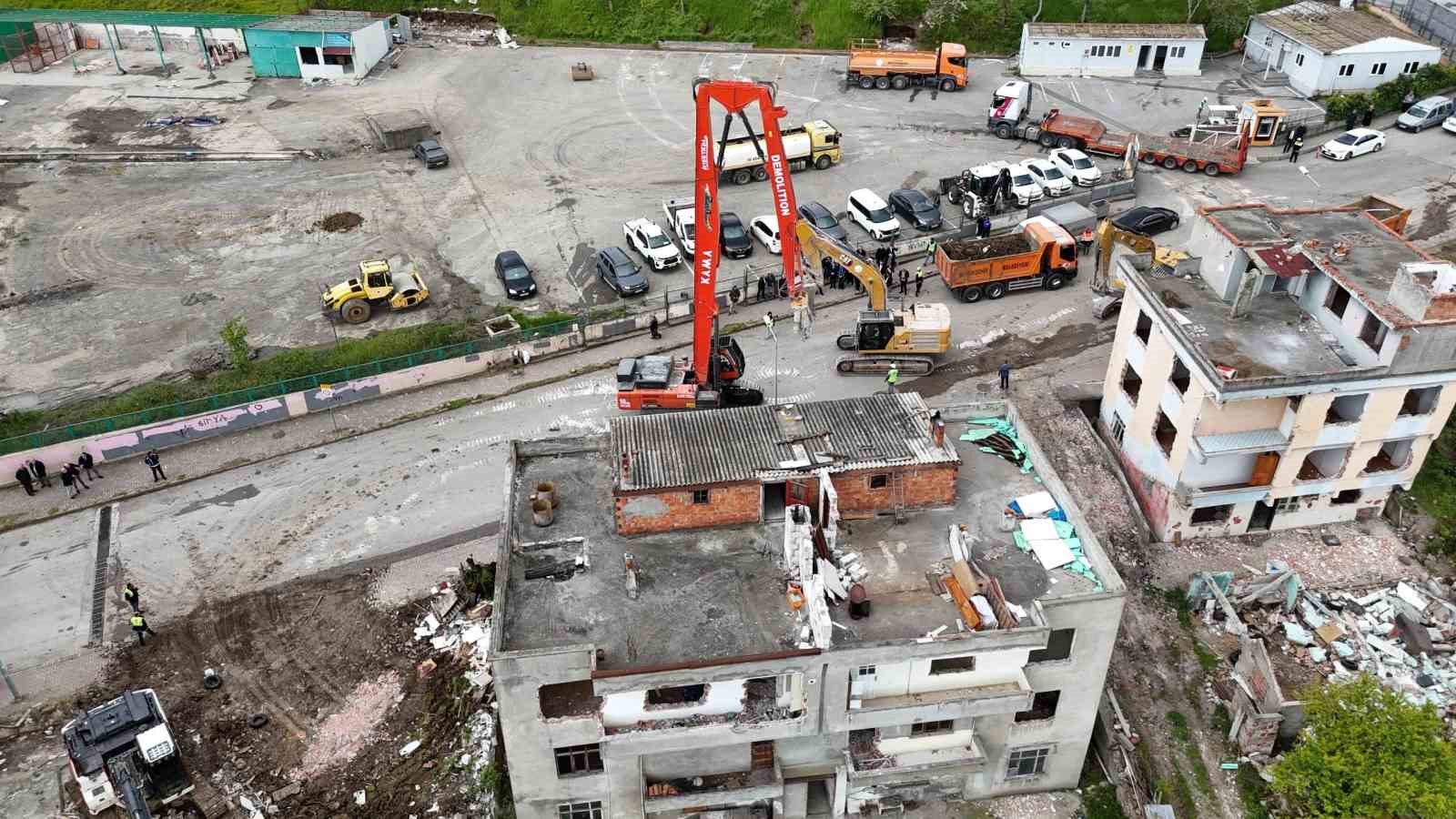 Samsun’da kentsel dönüşümde yıkım başladı

