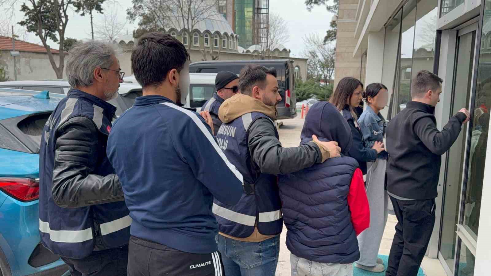 Samsun’da kız çocuğu attığı mesajla kurtarıldı: 4 gözaltı
