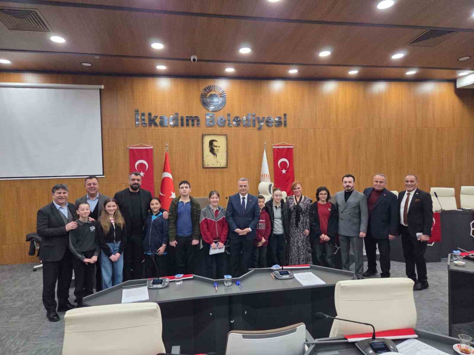 Samsun’da konteynerde bulunan 9 köpekle ilgili rapor açıklandı: "Doğal ölüm"
