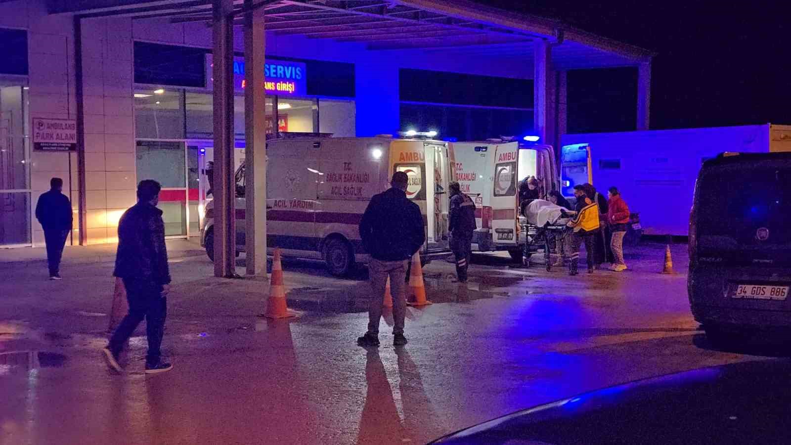 Samsun’da otomobil ormanlık alana yuvarlandı: 7 yaralı
