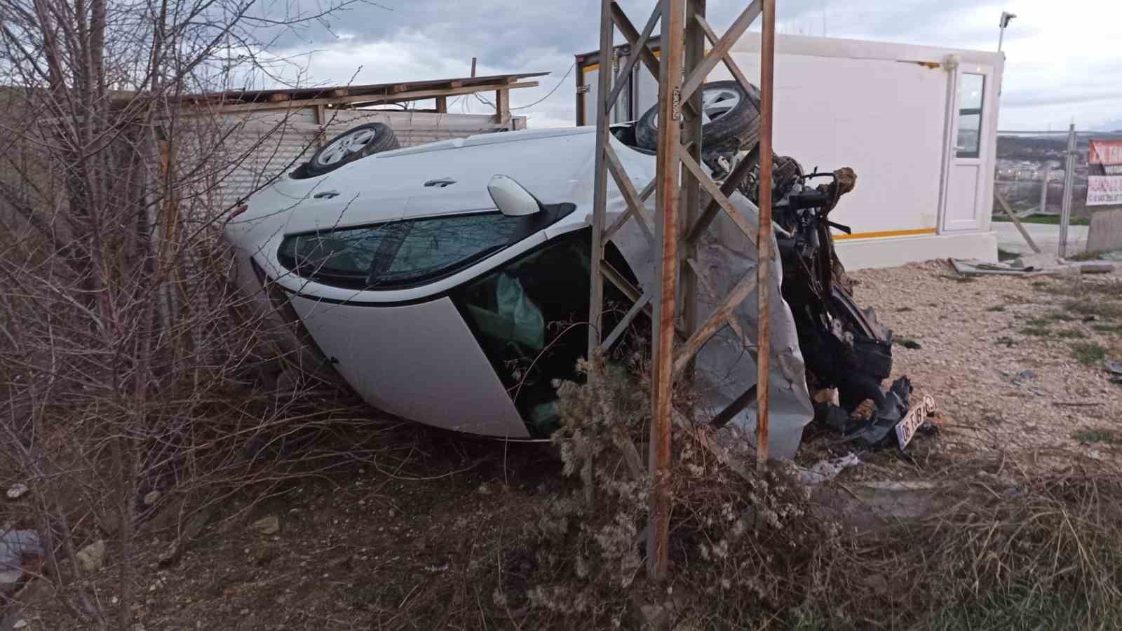 Samsun’da otomobil takla attı: 2 yaralı
