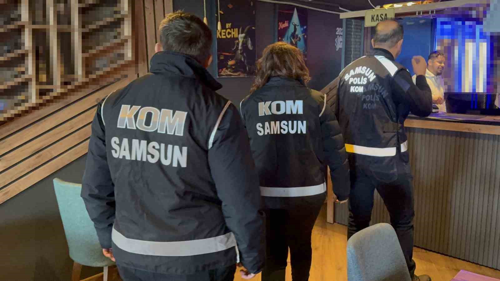 Samsun’da polis yılbaşı öncesi sahte ve kaçak içki denetimi yaptı
