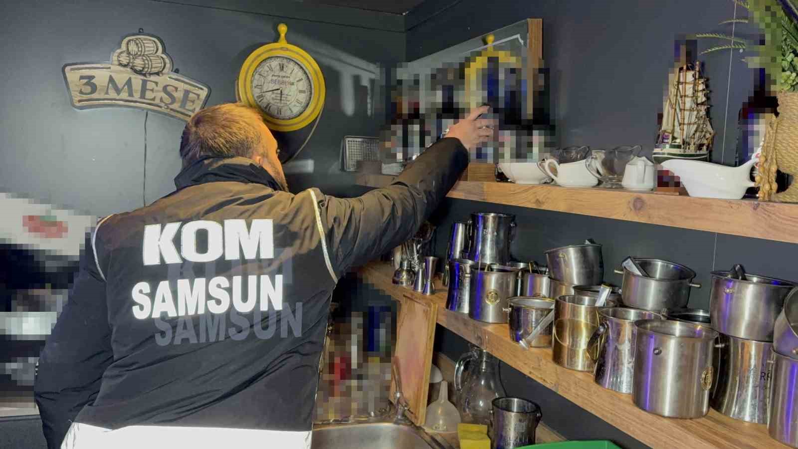 Samsun’da polis yılbaşı öncesi sahte ve kaçak içki denetimi yaptı
