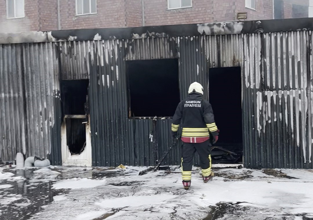 Samsun’da şantiyede yangın
