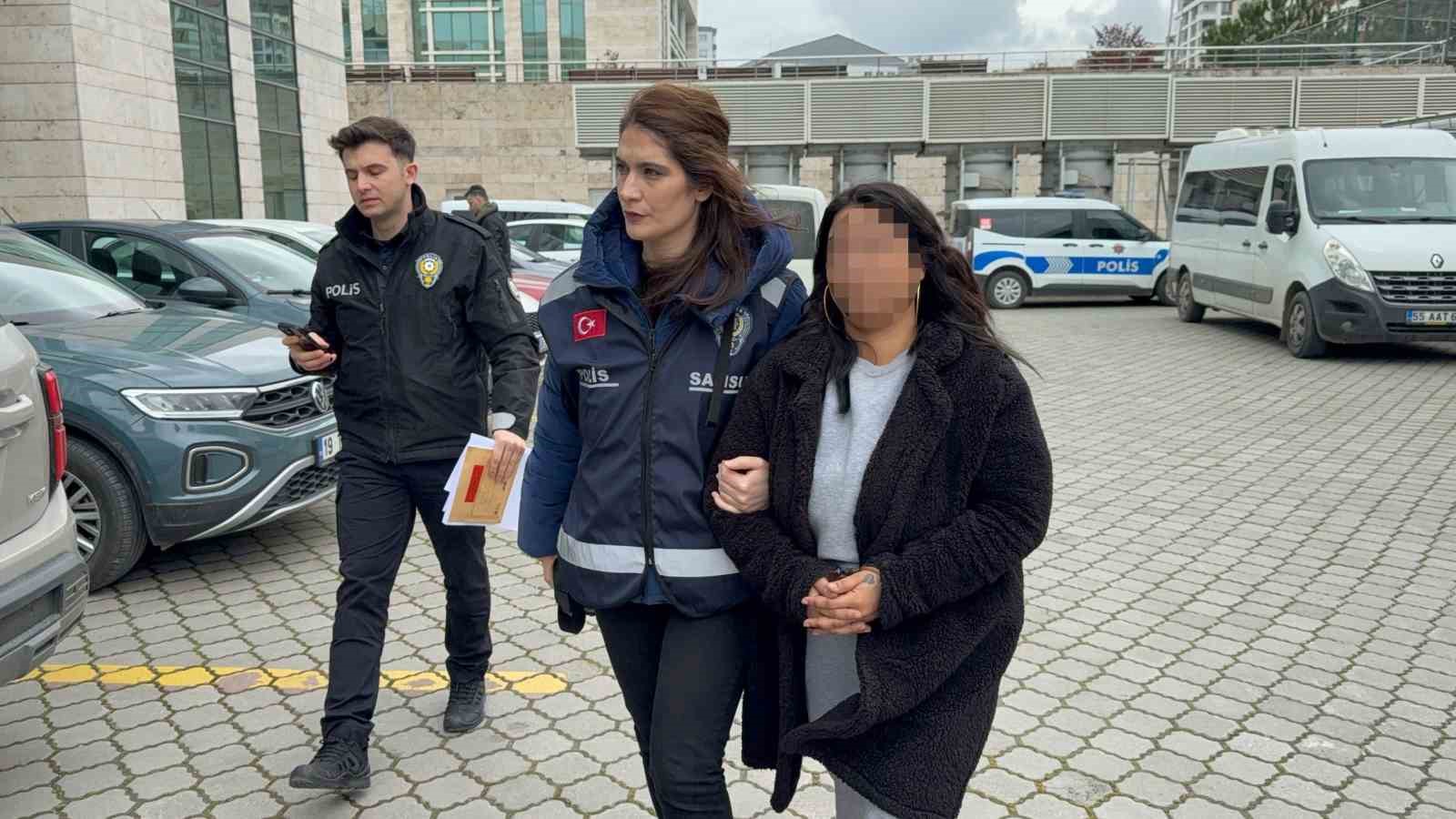 Samsun’da sınıfı basan kadın veli yeniden gözaltına alınarak adliyeye sevk edildi
