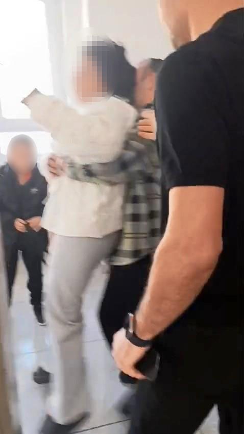 Samsun’da sınıfı basan kadın veli yeniden gözaltına alınarak adliyeye sevk edildi
