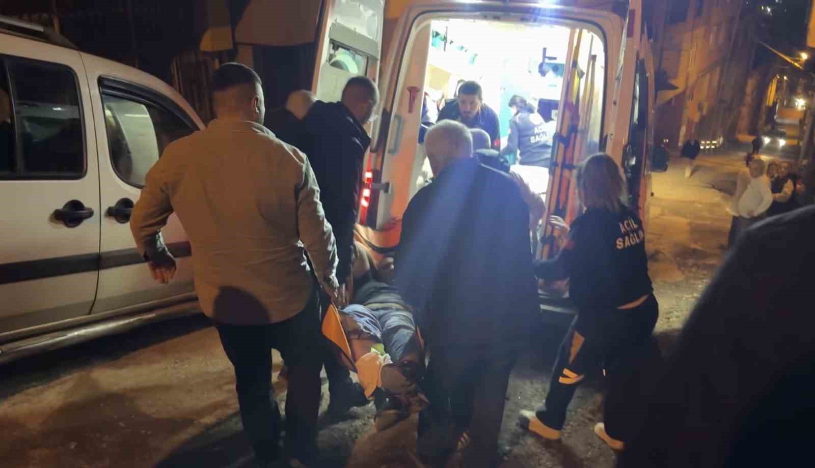 Samsun’da sokak ortasında silahla vurulan genç yaralandı
