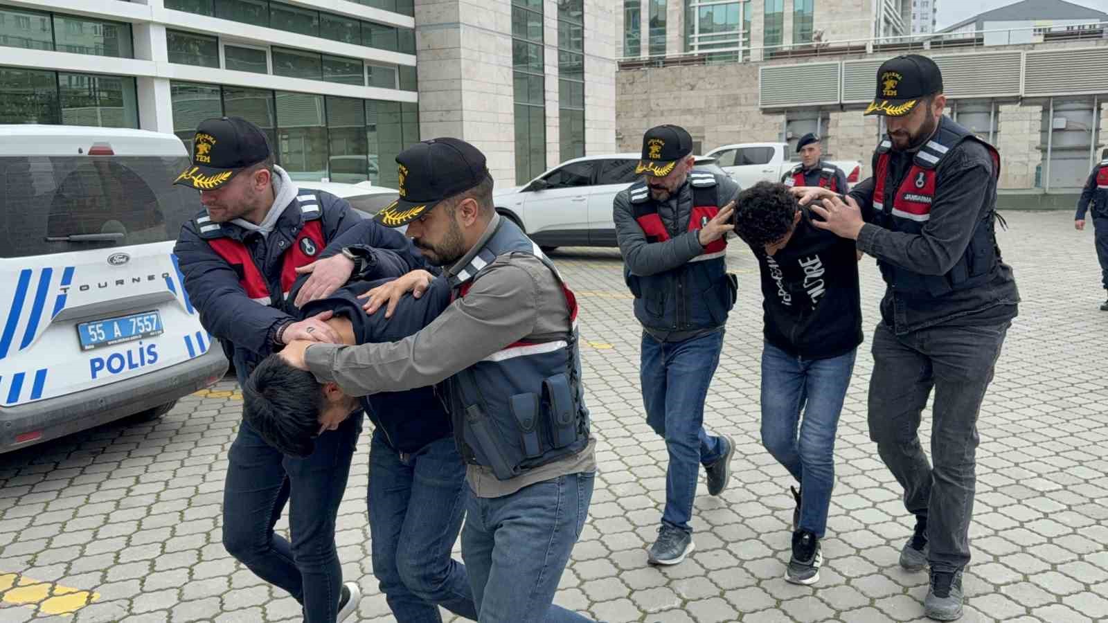 Samsun’da Tik Tok canlı yayınında terör propagandası yapan 2 inşaat işçisi adliyeye sevk edildi
