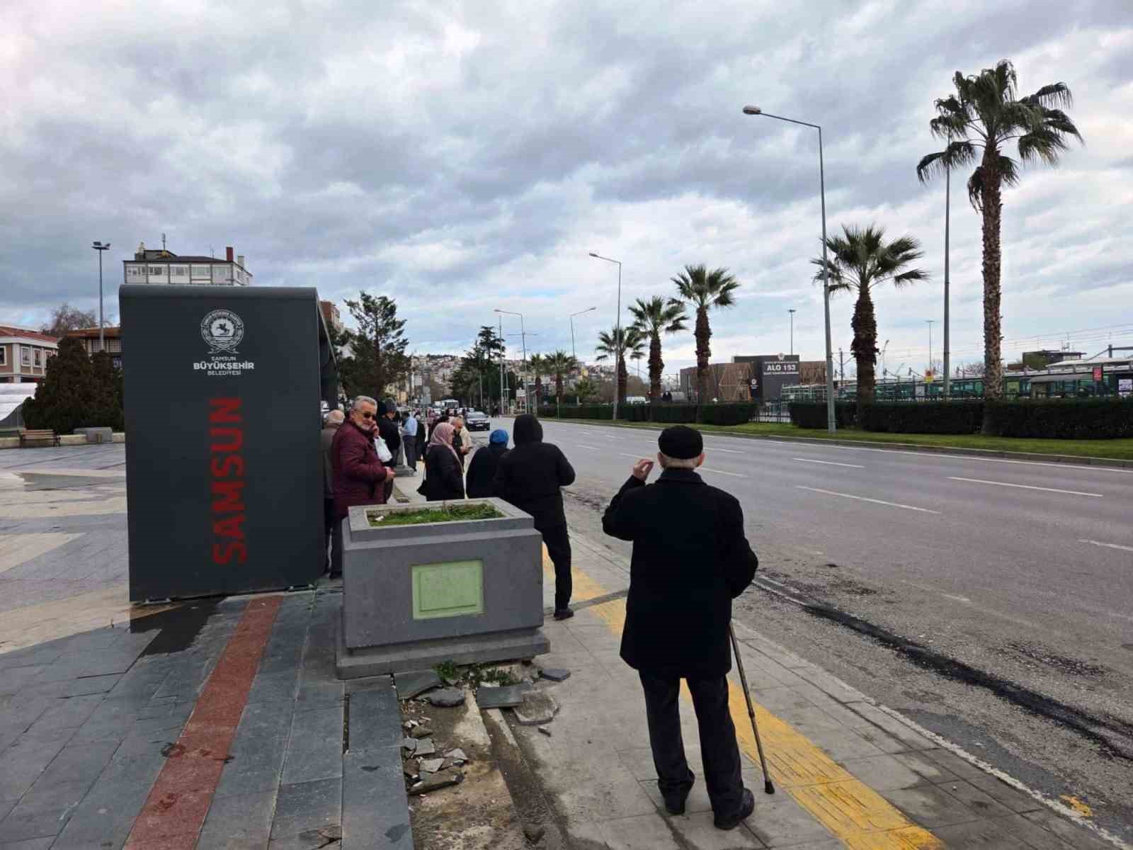 Samsun’da toplu ulaşım fiyat tarifesi güncellendi
Samsun’da toplu ulaşım fiyat tarifesi güncellendi