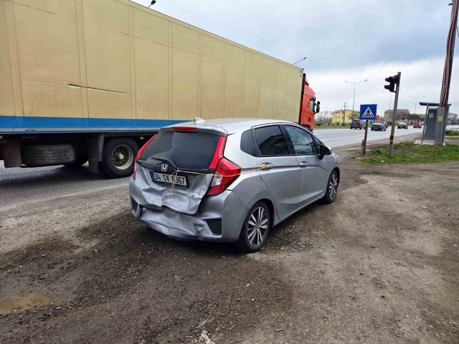 Samsun’da trafik kazası: 2 araçta maddi hasar oluştu
