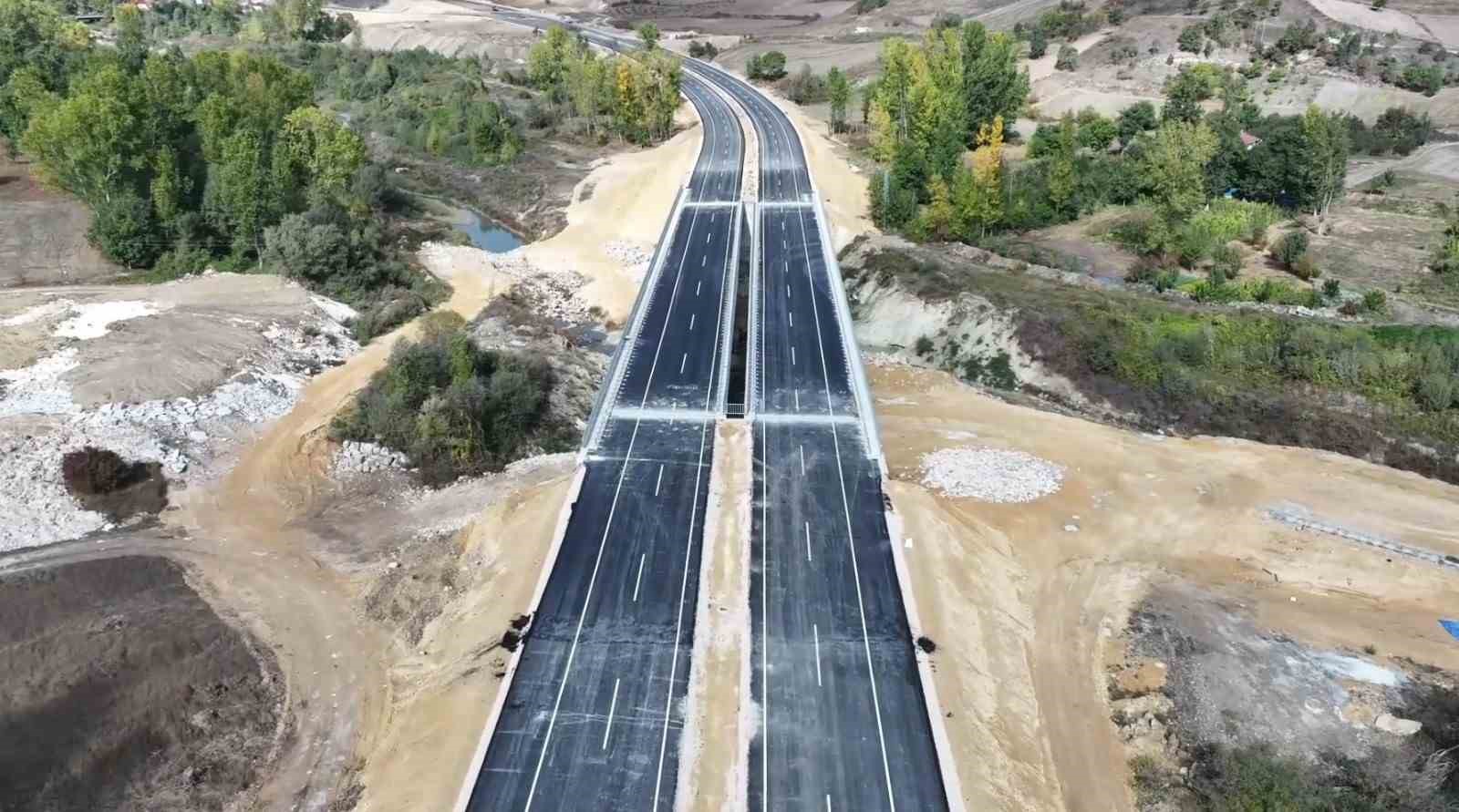 Samsun’da ulaşım altyapısı dev yatırımlarla güçleniyor
Samsun’da ulaşım altyapısı dev yatırımlarla güçleniyor