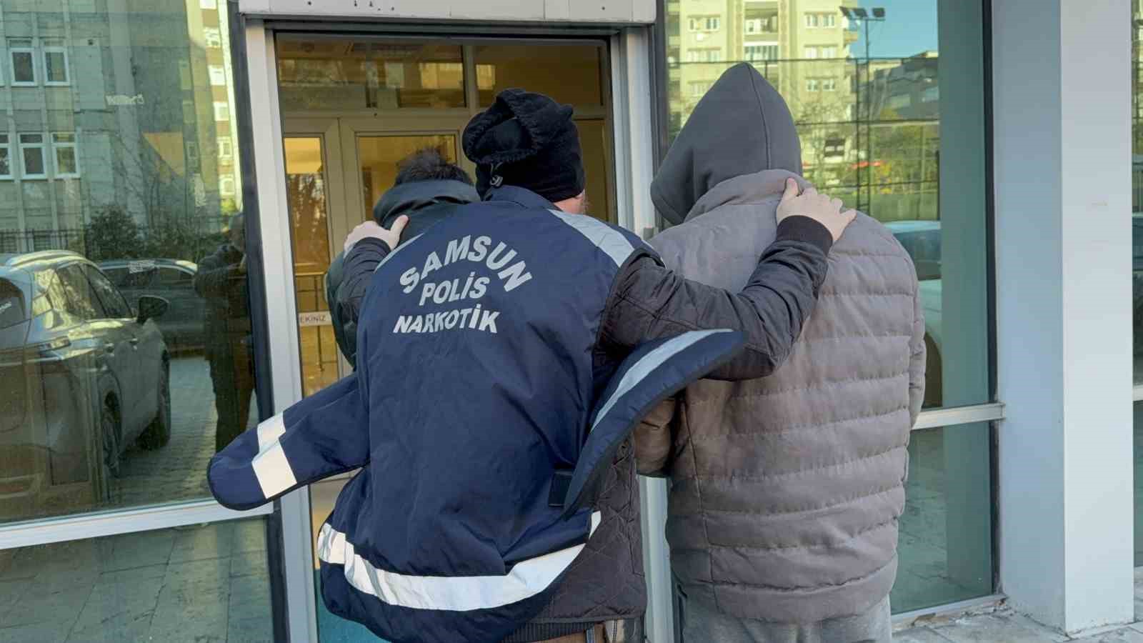 Samsun’da uyuşturucu operasyonu: 2 gözaltı
