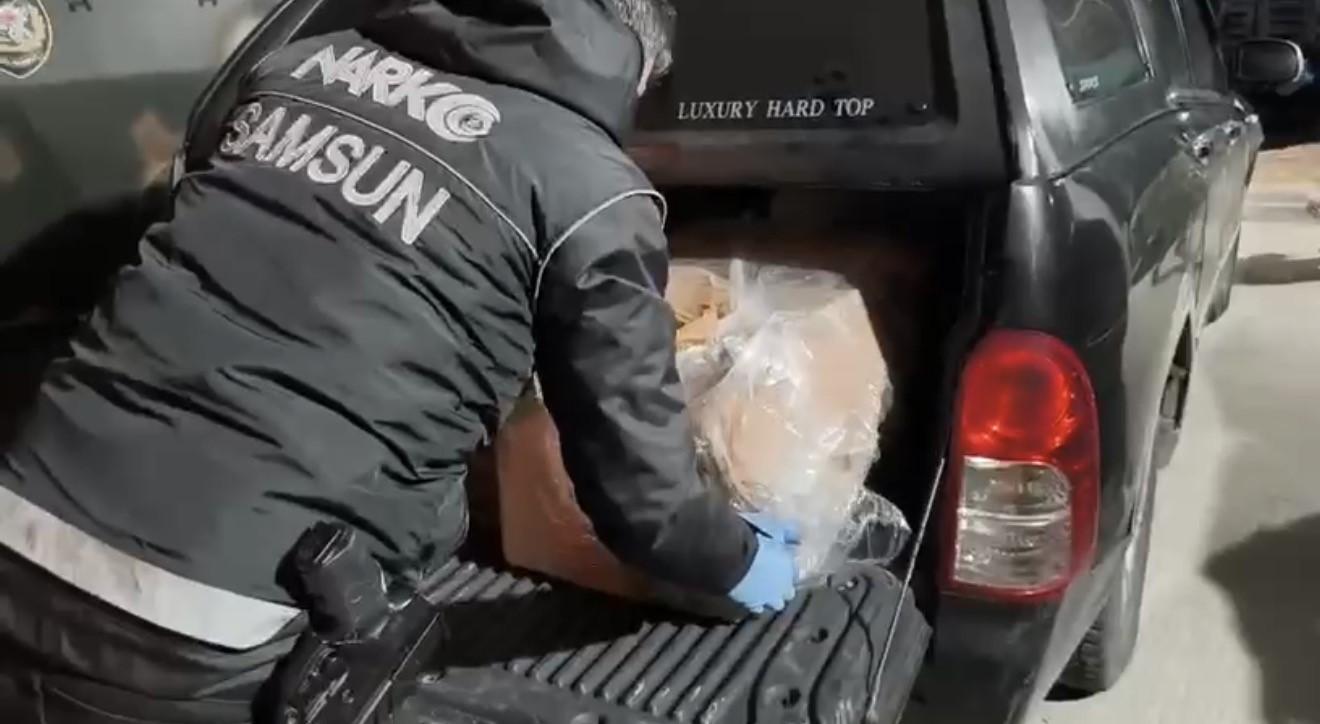 Samsun’da uyuşturucu operasyonunda 165 bin hap ele geçirildi
