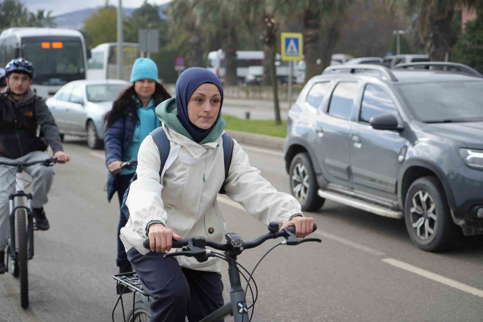 Samsun’da Yeşilay Haftası’nda pedallar sağlıklı yaşam için döndü

