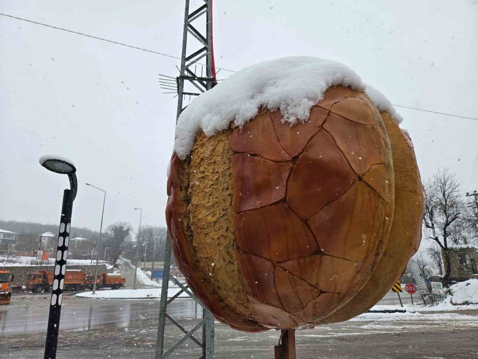 Samsun’da yüksek kesimler beyaza büründü
