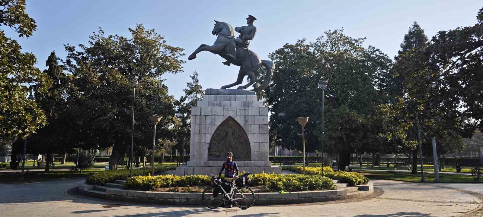 Samsun’dan dünyanın zirvesine 7 bin kilometrelik pedal
Samsun’dan dünyanın zirvesine 7 bin kilometrelik pedal