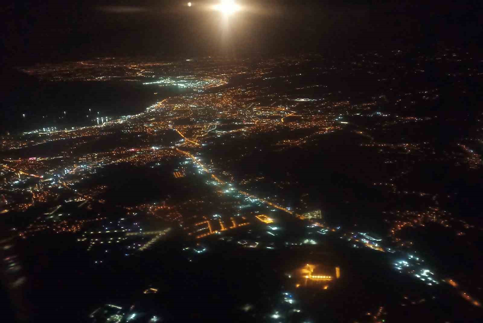 Samsun’dan objektife yansıyanlar: Gökyüzü büyüledi, şehir ışıkları geceyi aydınlattı
