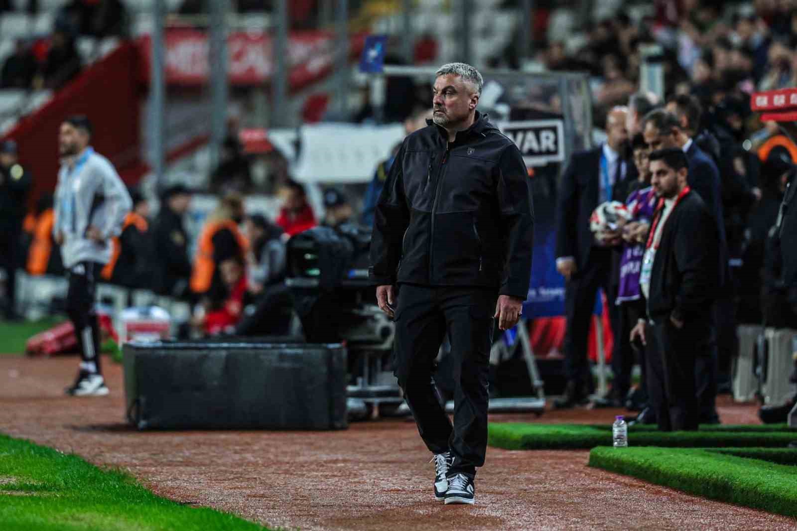 Samsunspor, Alman Teknik Direktör Thorsten Fink ile anlaştı
