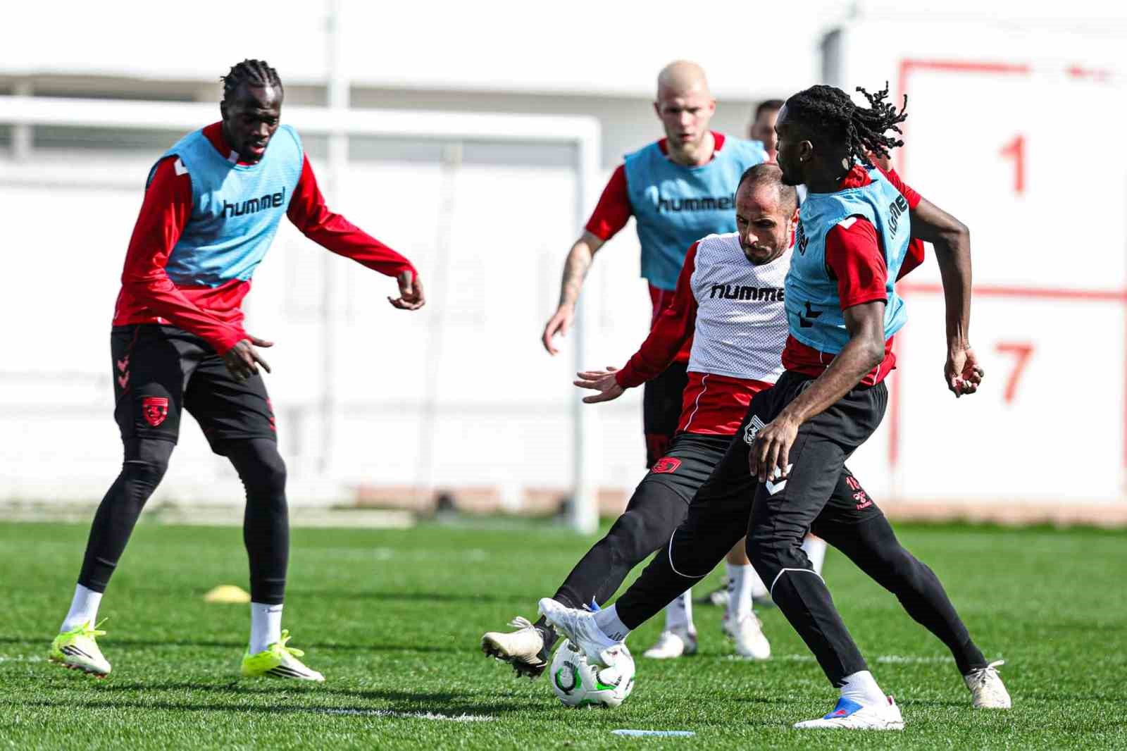 Samsunspor, KF Shkndija maçı hazırlıklarını tamamladı
