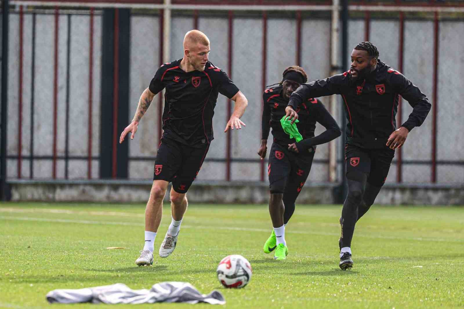 Samsunspor, Konyaspor engelini kayıpsız geçmek istiyor
