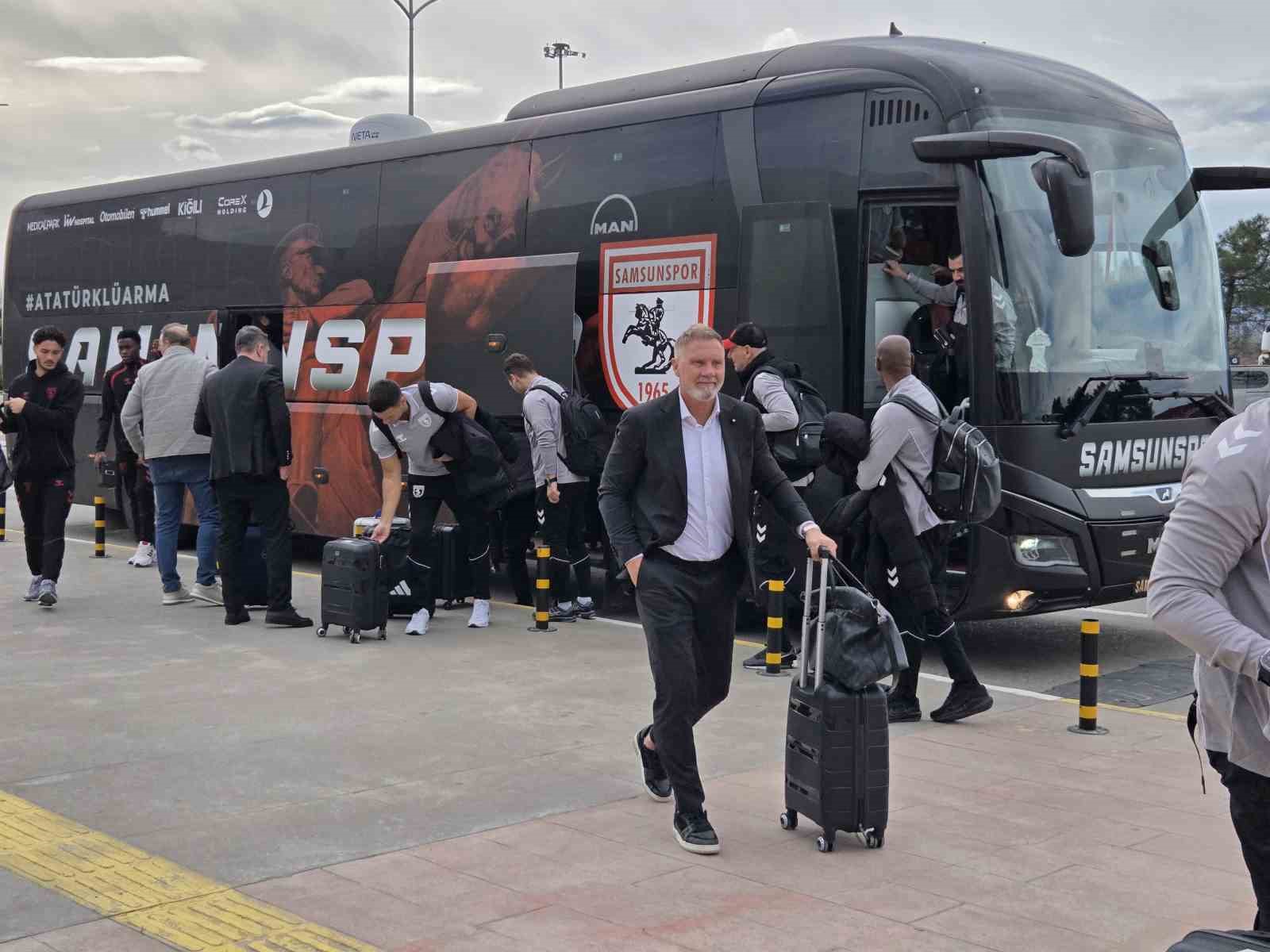 Samsunspor, Kuzey Makedonya’ya gitti
