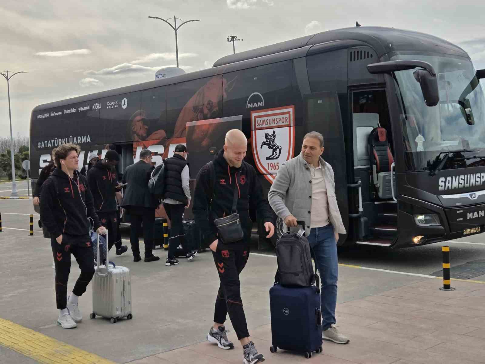 Samsunspor, Kuzey Makedonya’ya gitti
