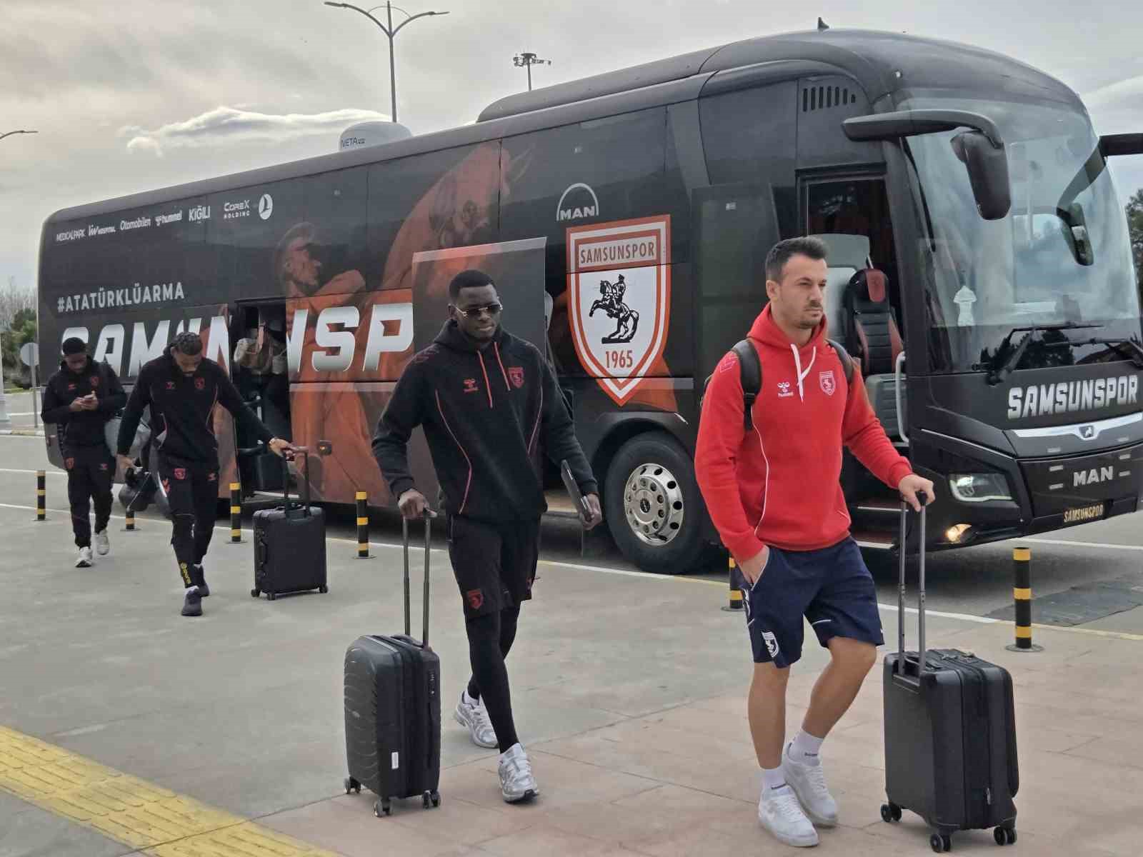 Samsunspor, Kuzey Makedonya’ya gitti
