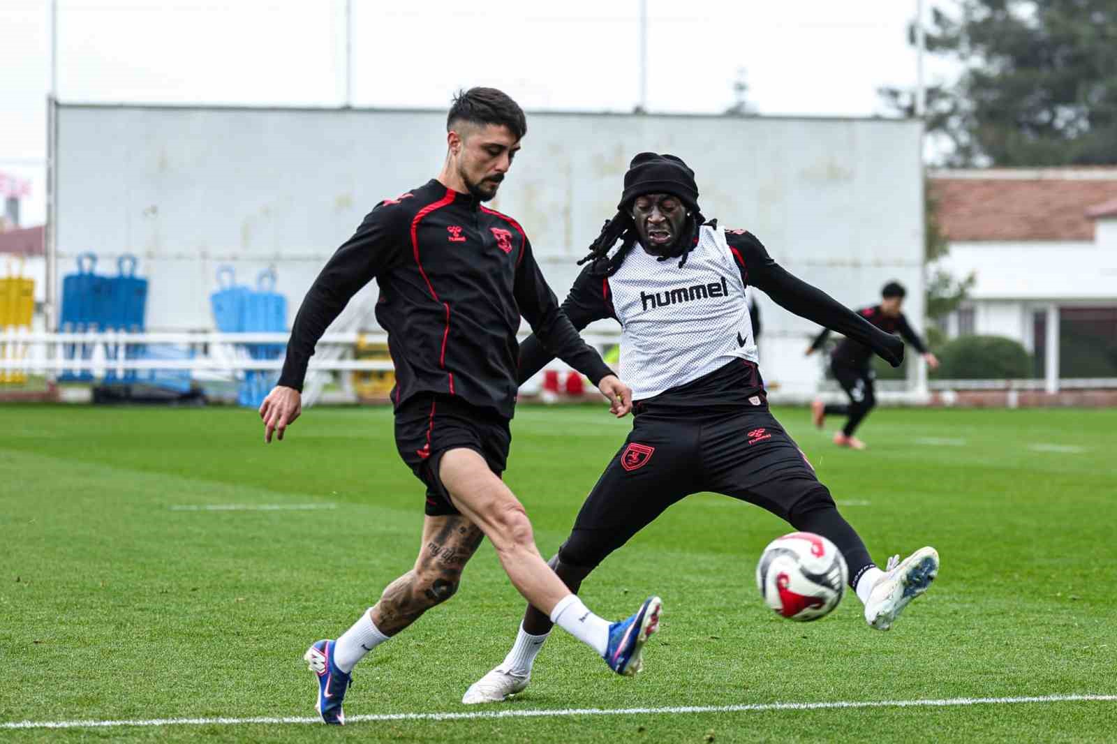 Samsunspor son antrenmanını yaptı, gözler Beşiktaş maçında
