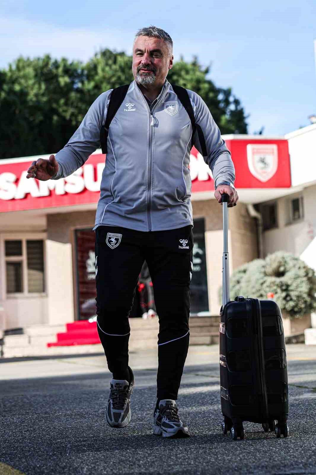 Samsunspor, Süper Kupa yarı finali için Adana’ya gitti
