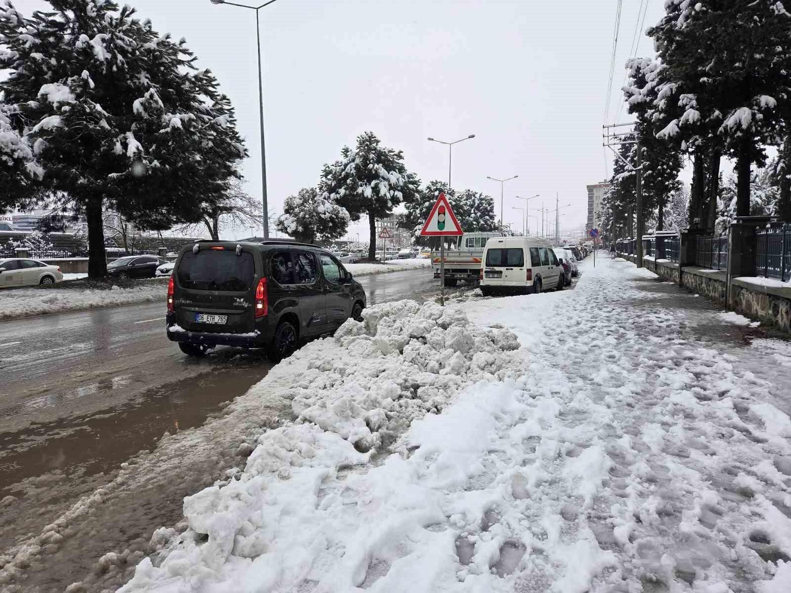 Samsun’u Balkan soğuğu vurdu: Yükseklerde kar 50 santime ulaştı
