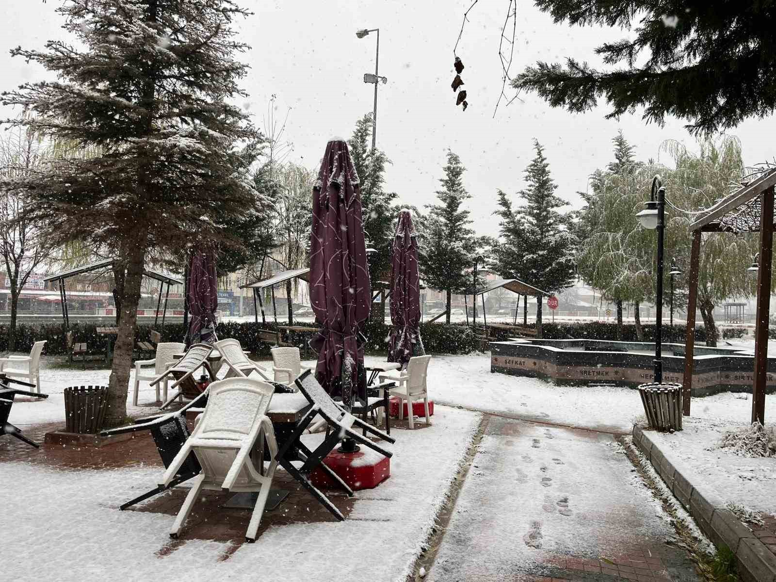 Samsun’un Kavak ilçesi beyaza büründü
