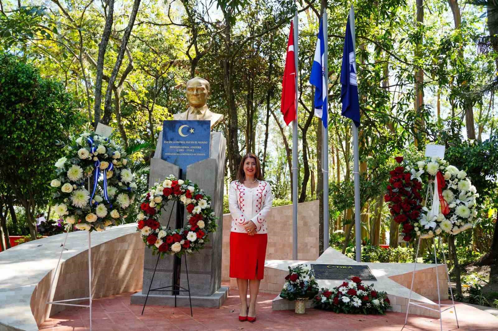 San Salvador’daki Türkiye Parkı ziyaretçilere kapılarını açtı
