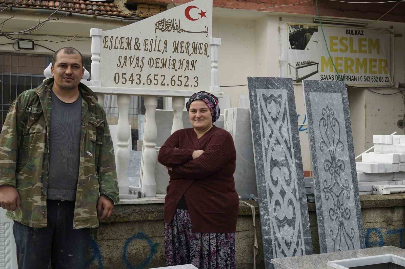 Sanal alemde başlayan aşk, mermer atölyesinde omuz omuza hayat mücadelesine dönüştü
