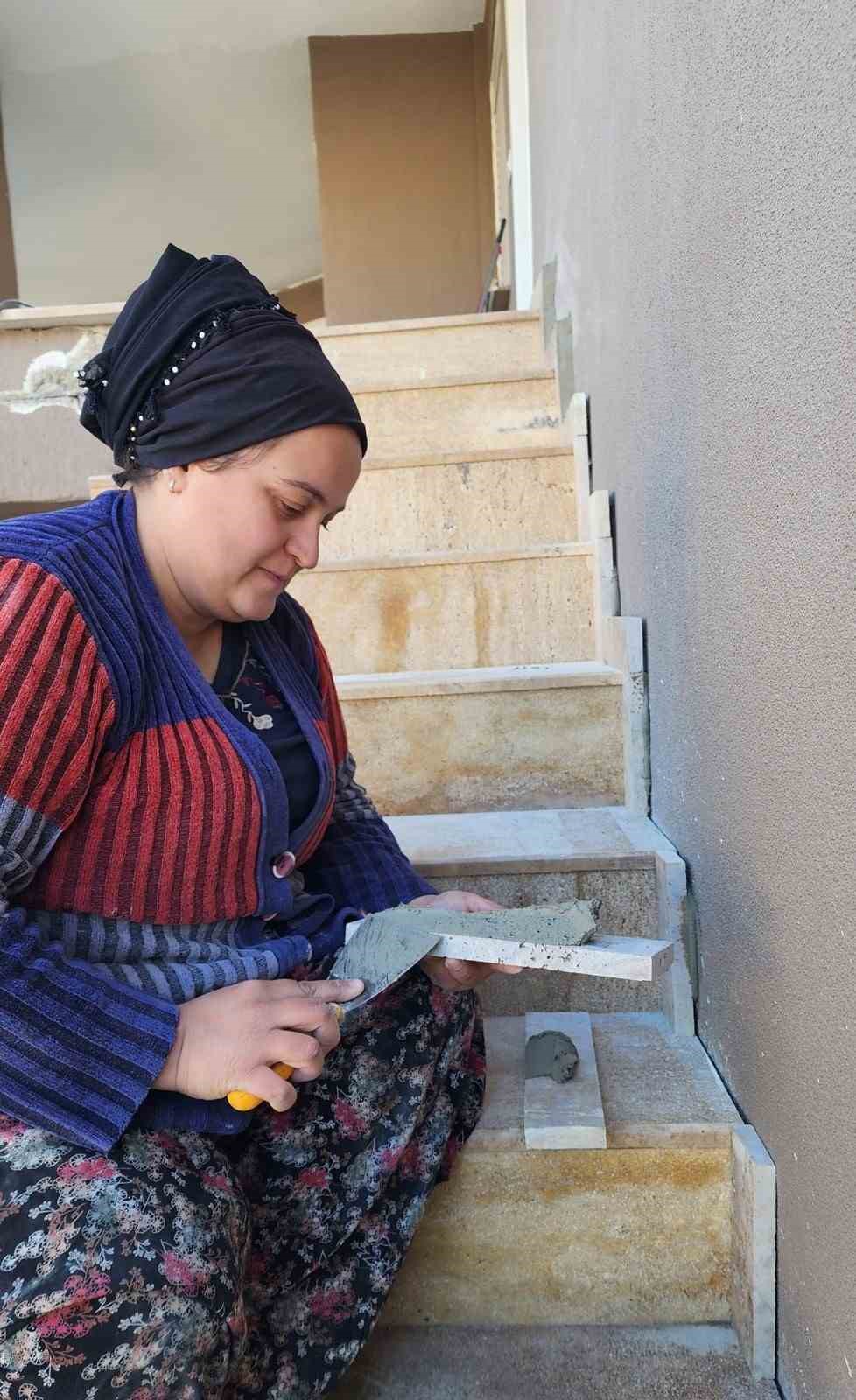 Sanal alemde başlayan aşk, mermer atölyesinde omuz omuza hayat mücadelesine dönüştü
