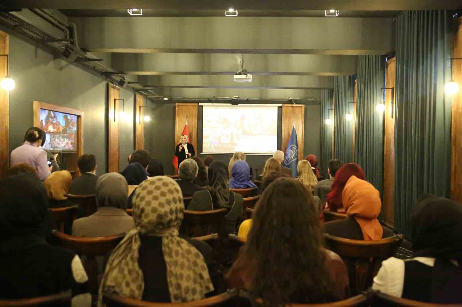 Sanat Melikgazi’nin ilk programına büyük ilgi
