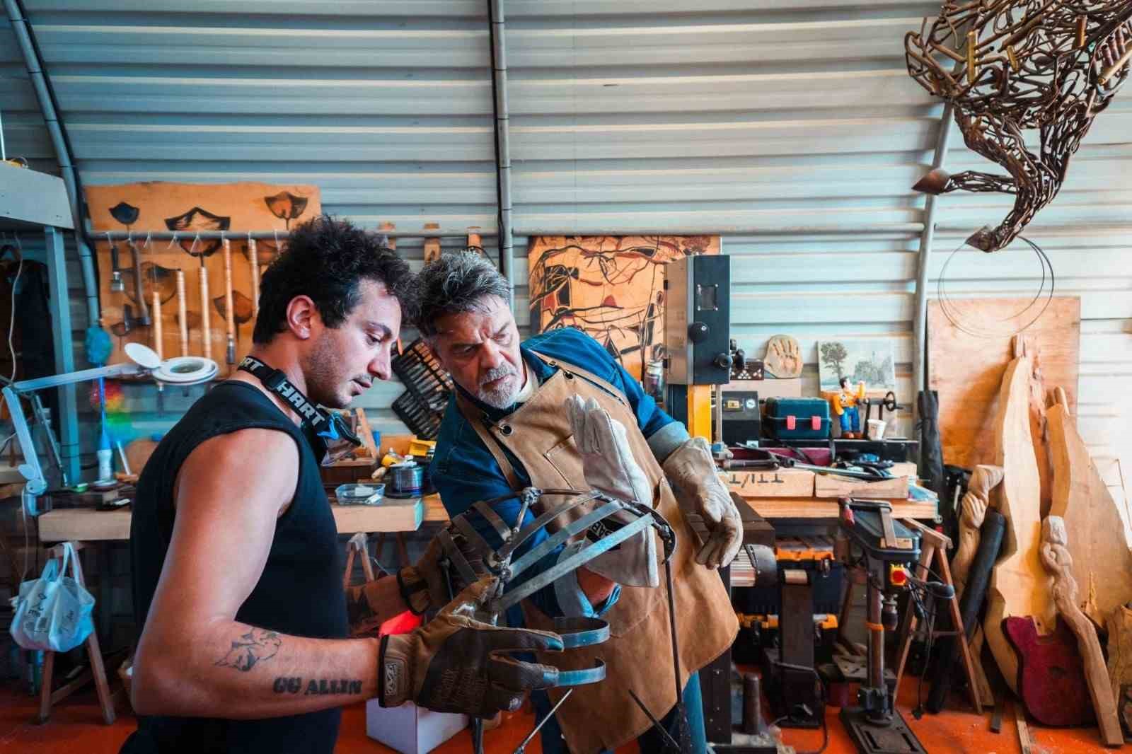 Sanatçı Beyazıt Öztürk’ten İGA İstanbul Havalimanı’nda "Şeyler" sergisi
