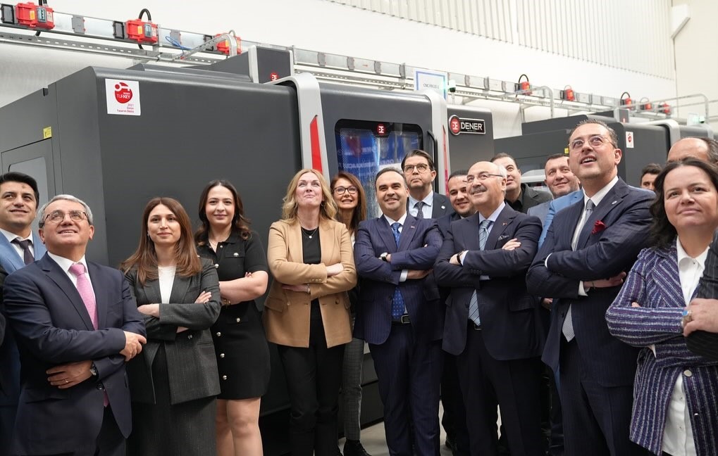 Sanayicinin geleceğine stratejik adımı Denizli Model Fabrika hizmete açıldı
