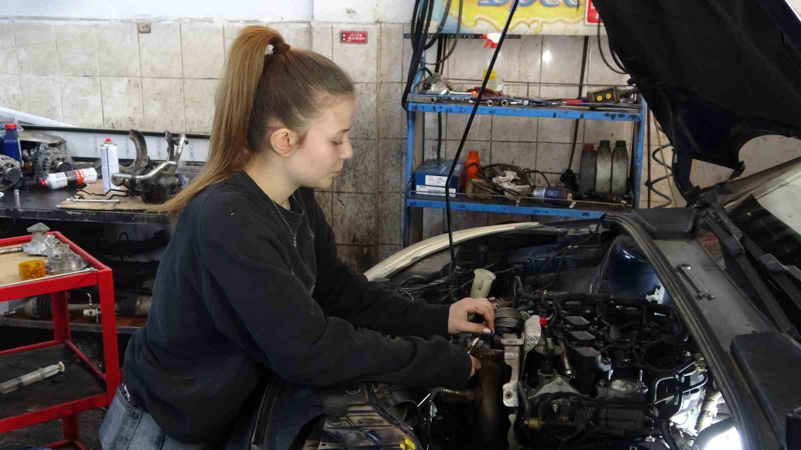 Sanayinin 17 yaşındaki oto tamircisi kadın ustası
