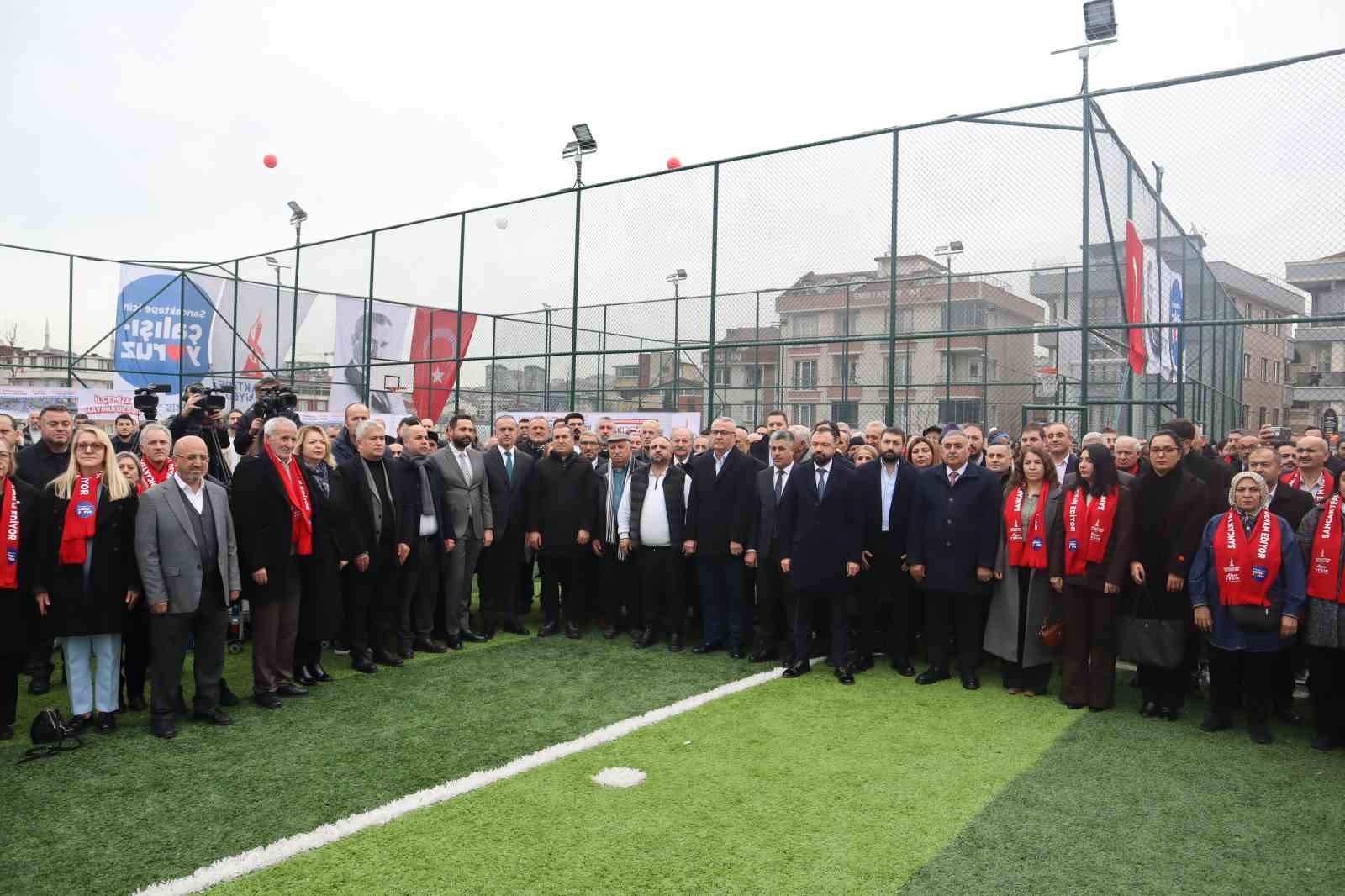 Sancaktepe’de hizmet hız kesmiyor: Üç yeni park törenle açıldı
