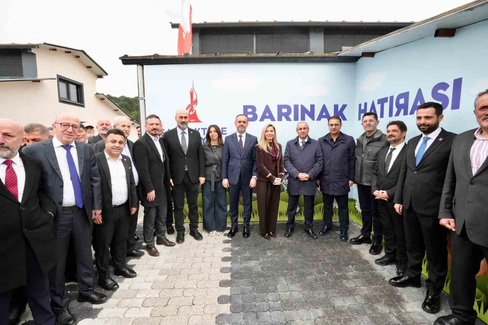 Sancaktepe’den sokaktaki can dostları için dev yatırım: Tam donanımlı rehabilitasyon merkezi hizmete açıldı
Sancaktepe’den sokaktaki can dostları için dev yatırım: Tam donanımlı rehabilitasyon merkezi hizmete açıldı