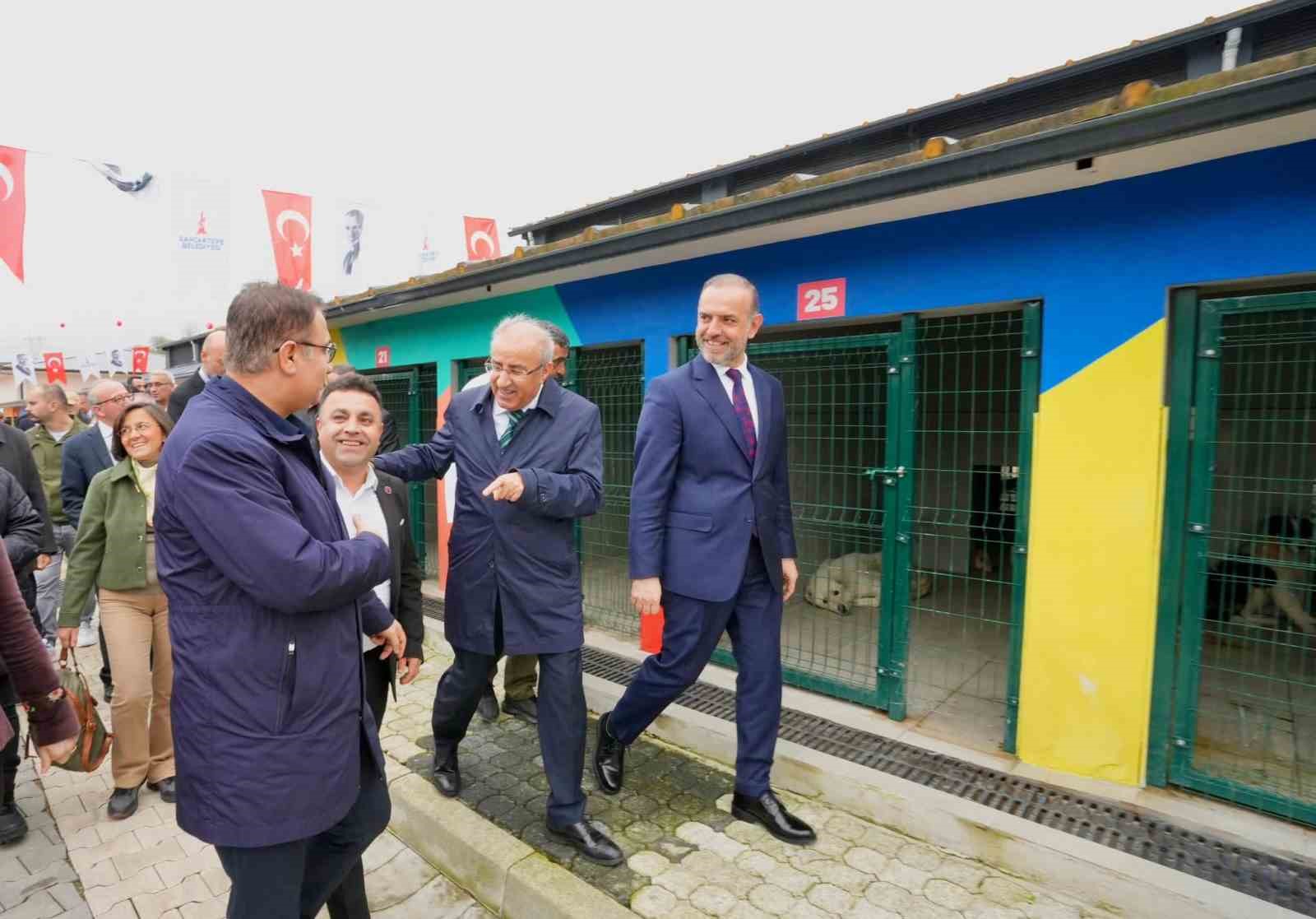 Sancaktepe’den sokaktaki can dostları için dev yatırım: Tam donanımlı rehabilitasyon merkezi hizmete açıldı
Sancaktepe’den sokaktaki can dostları için dev yatırım: Tam donanımlı rehabilitasyon merkezi hizmete açıldı