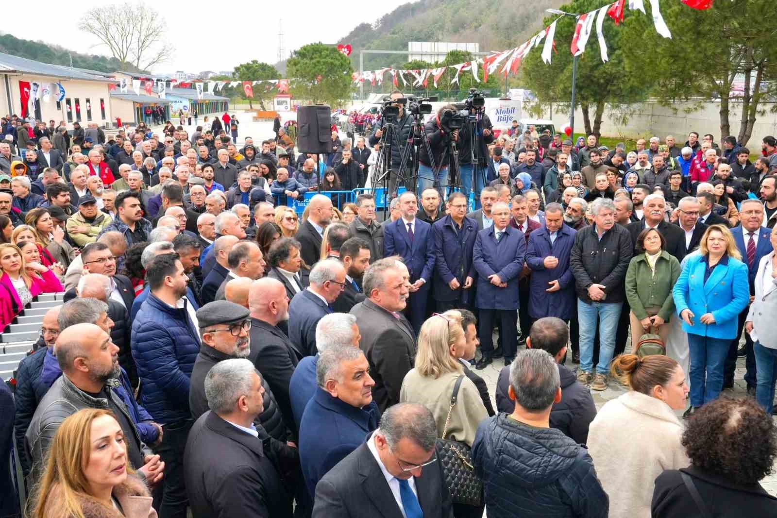 Sancaktepe’den sokaktaki can dostları için dev yatırım: Tam donanımlı rehabilitasyon merkezi hizmete açıldı
Sancaktepe’den sokaktaki can dostları için dev yatırım: Tam donanımlı rehabilitasyon merkezi hizmete açıldı