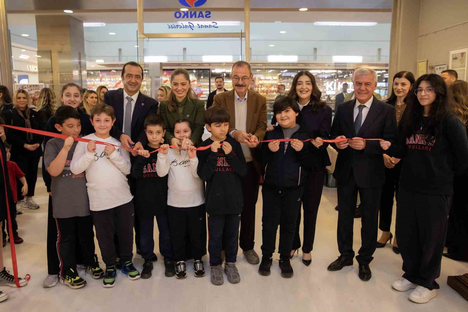 SANKO Okulları’nın 25 yıllık eğitim serüveni fotoğraflarla anlatıldı
