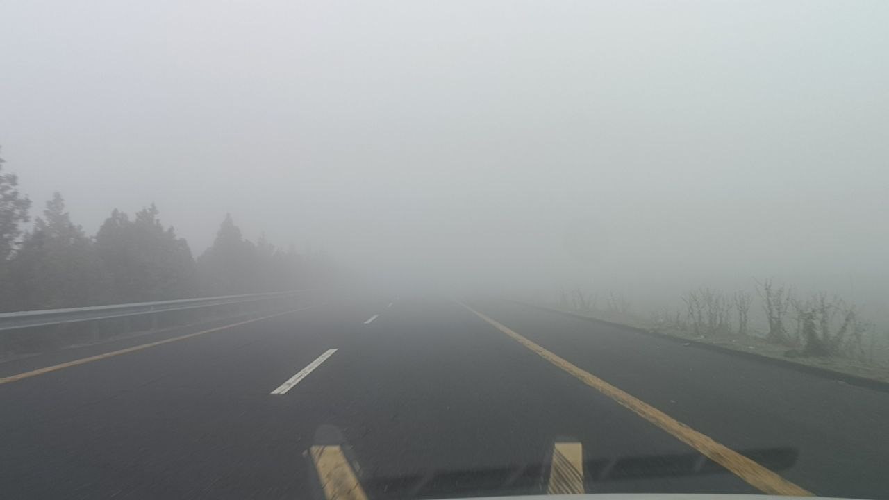 Şanlıurfa-Gaziantep yolunda yoğun sis etkili oldu
