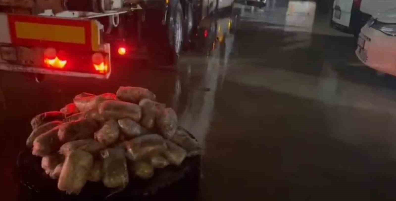 Şanlıurfa’da 17 kilo 550 gram skunk ele geçirildi
