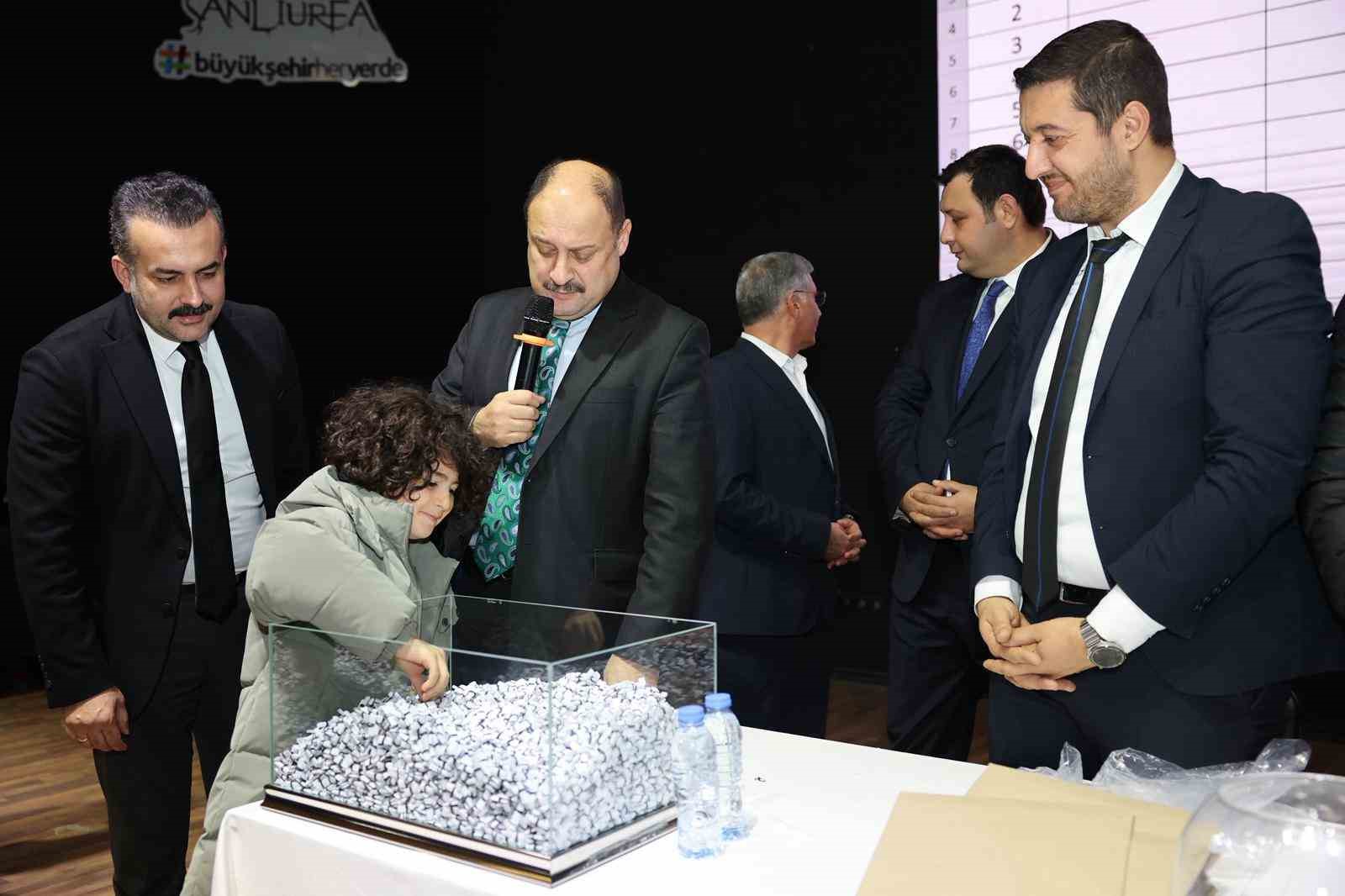 Şanlıurfa’da 90 personel alımı için kura çekimi yapıldı
