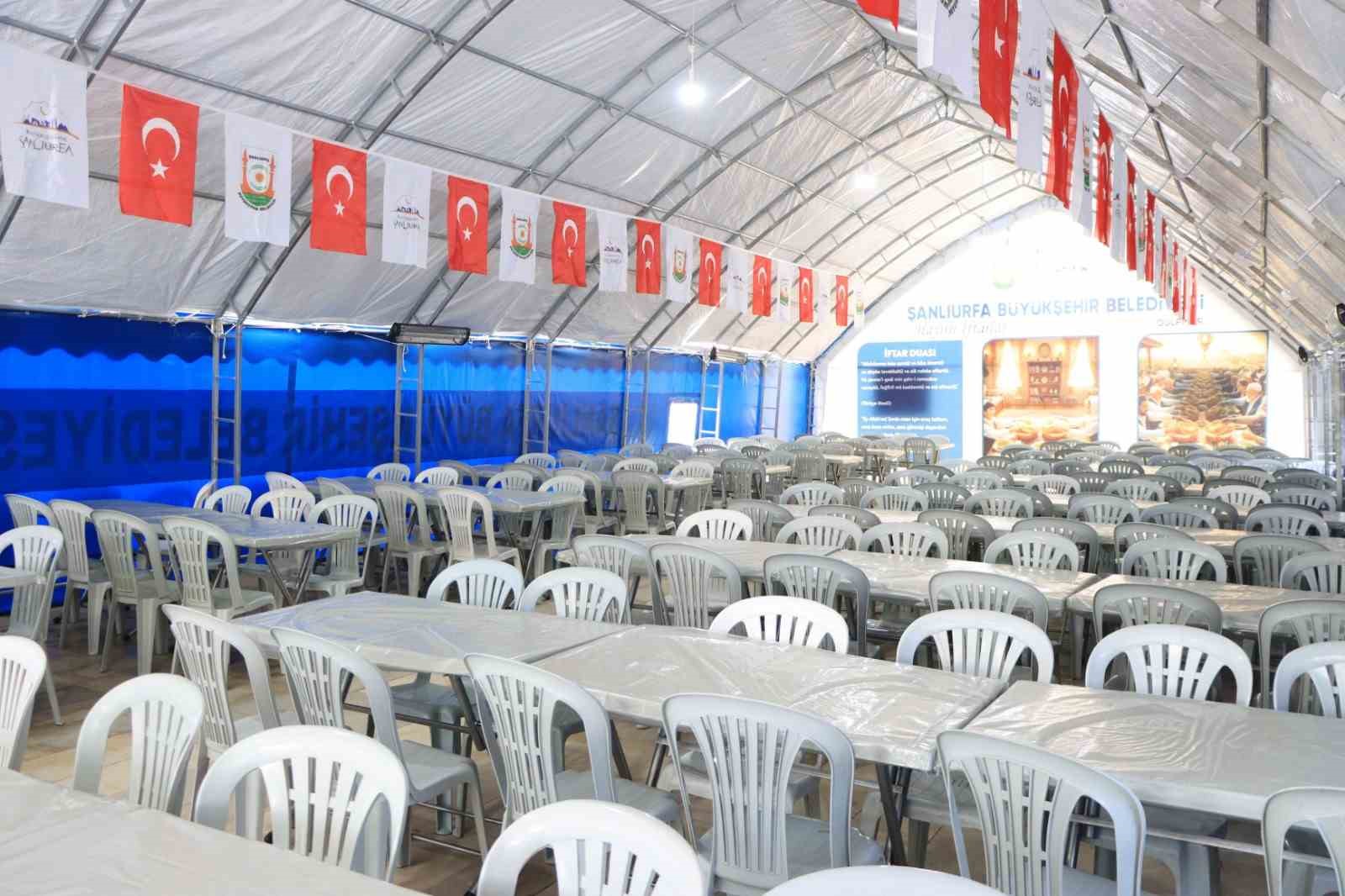 Şanlıurfa’da binlerce kişi iftarda buluşuyor
