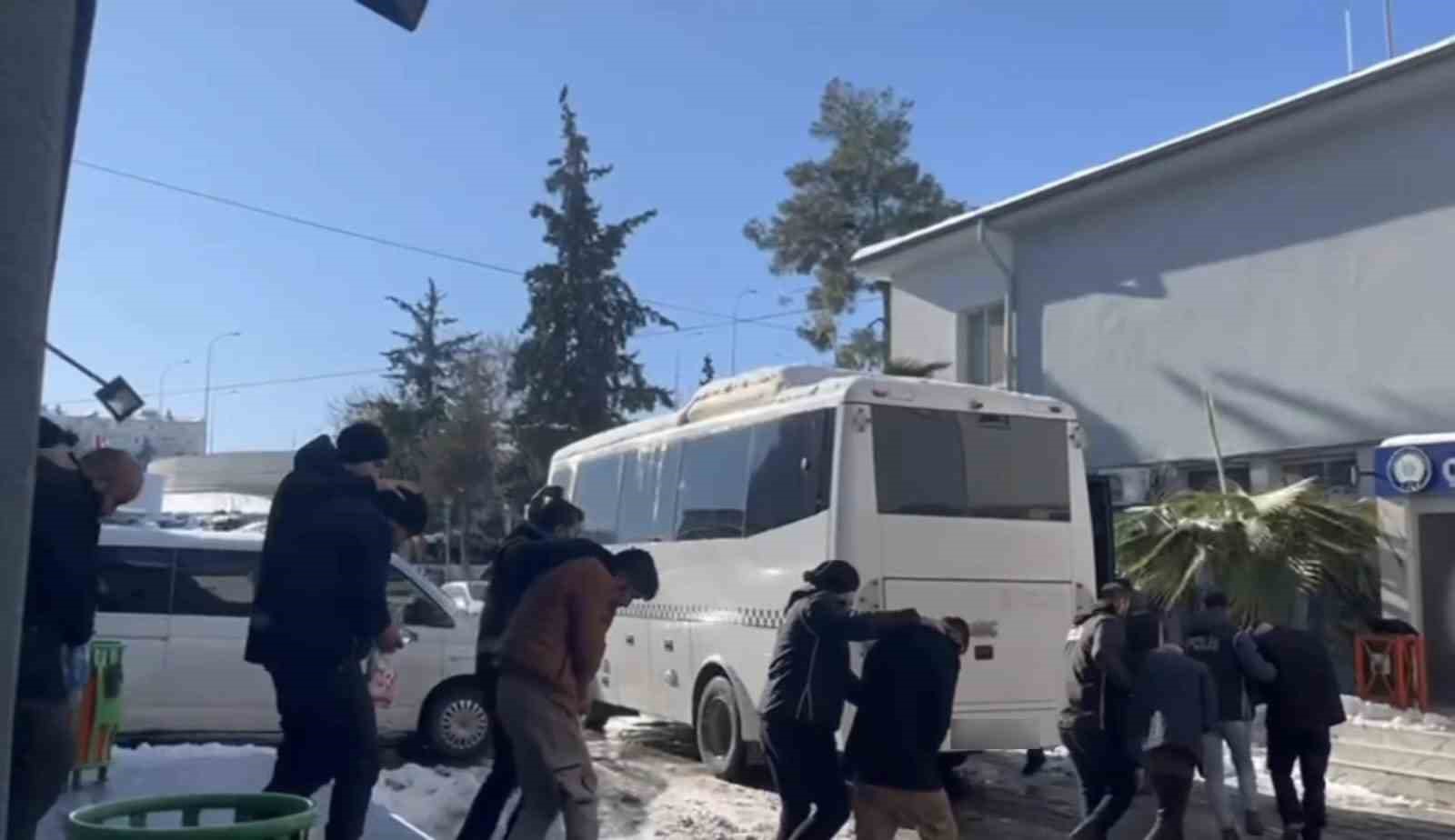 Şanlıurfa´da DEAŞ operasyonu: 4 tutuklama
