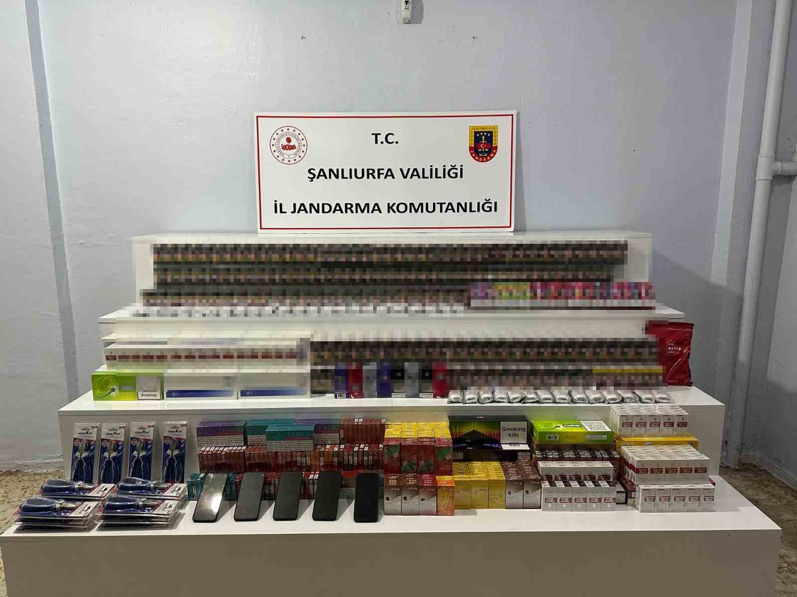 Şanlıurfa’da kaçak alkol ve sigara ele geçirildi
